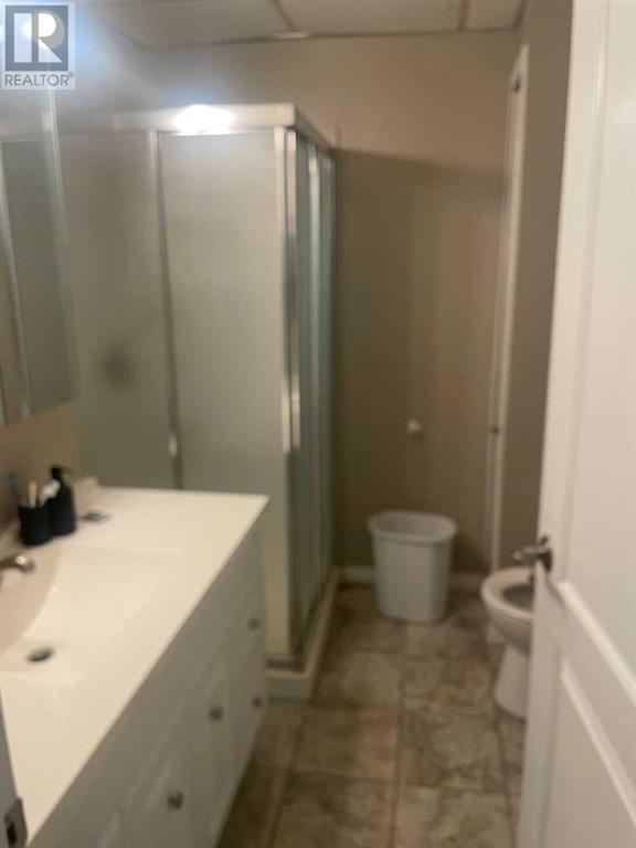 121 2 Avenue Property Photo 22