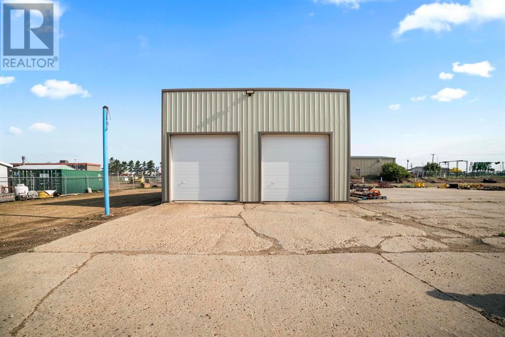 4707 39 Street Property Photo 27