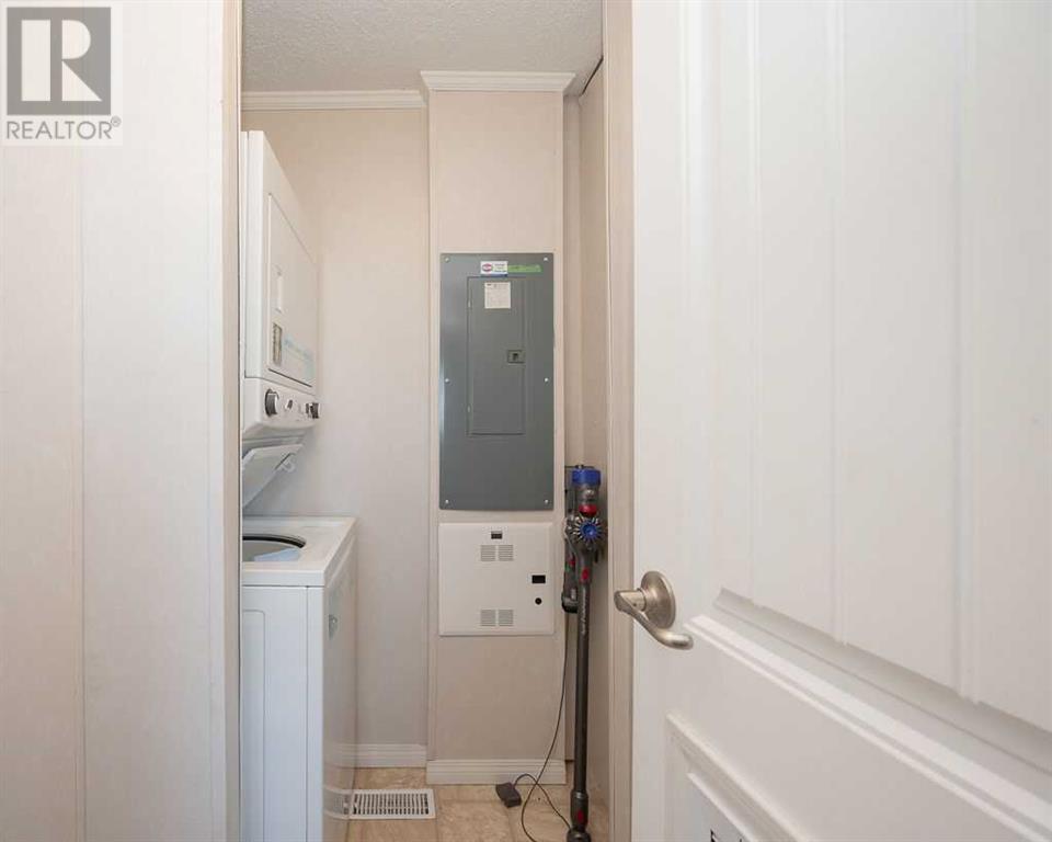 101, 2814 48 Avenue Property Photo 12