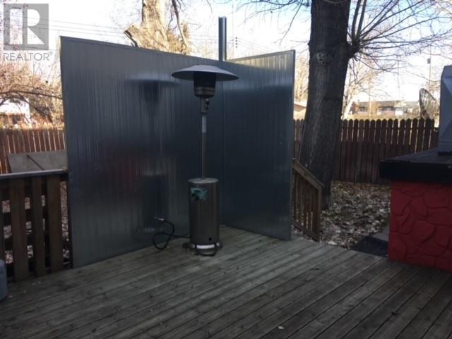 5007 49 Street Property Photo 24