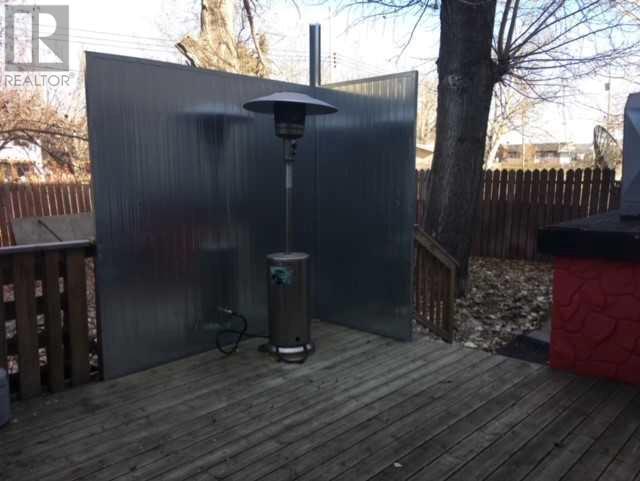 5007 49 Street Property Photo 20