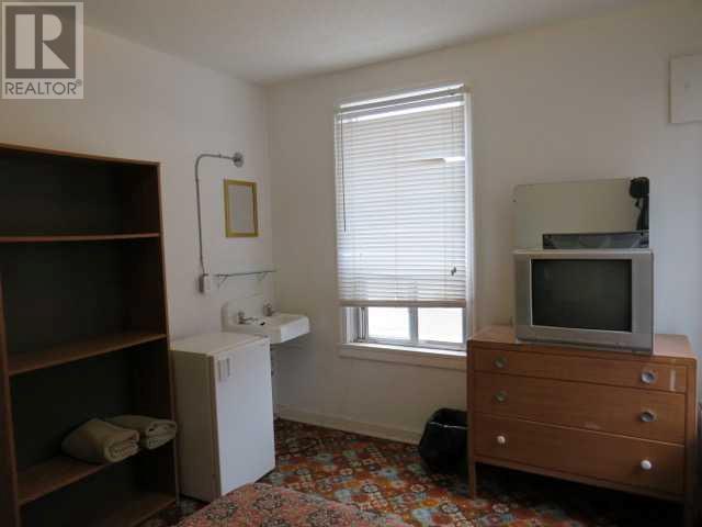 5007 49 Street Property Photo 23