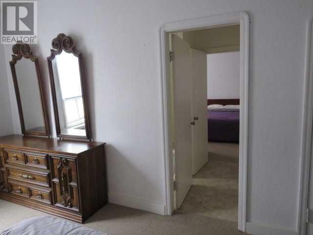 5007 49 Street Property Photo 26
