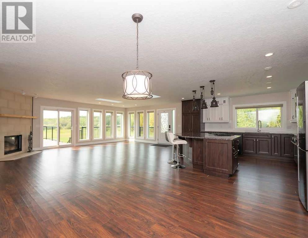 655059 Highway 813 Property Photo 7