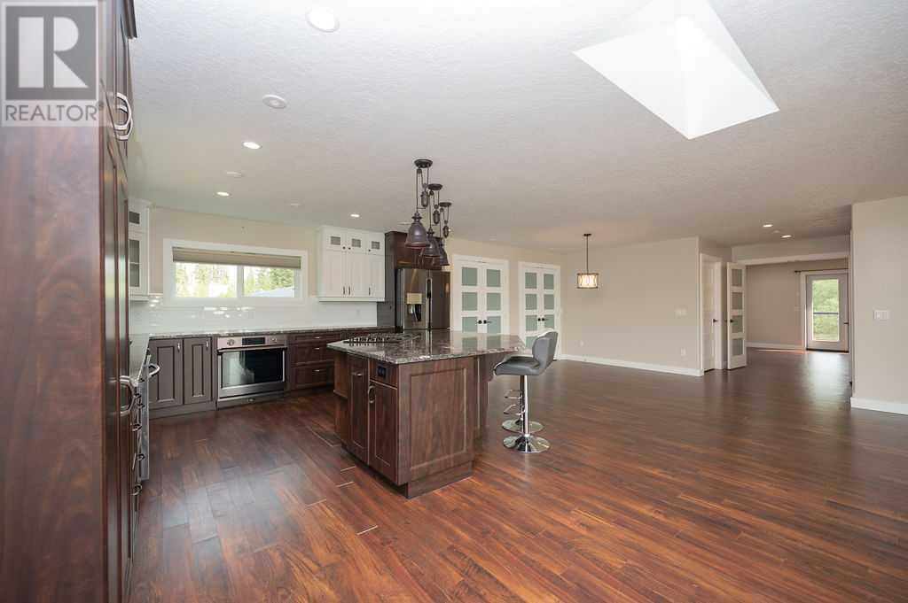 655059 Highway 813 Property Photo 10