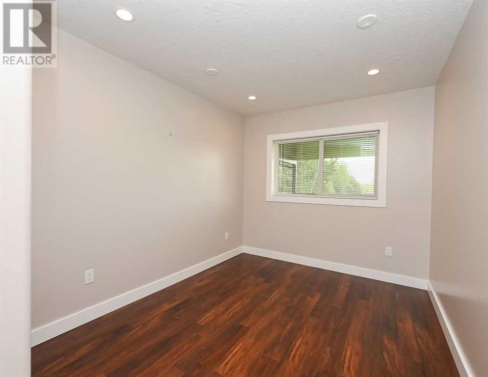 655059 Highway 813 Property Photo 12