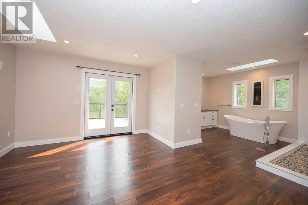 655059 Highway 813 Property Photo 16