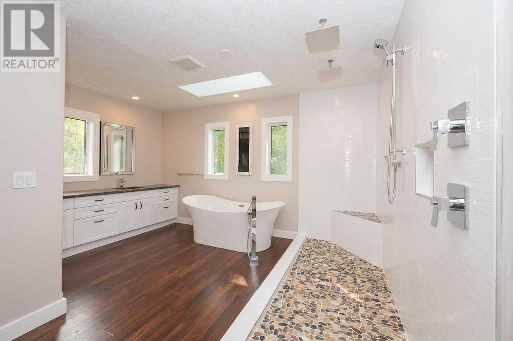 655059 Highway 813 Property Photo 17