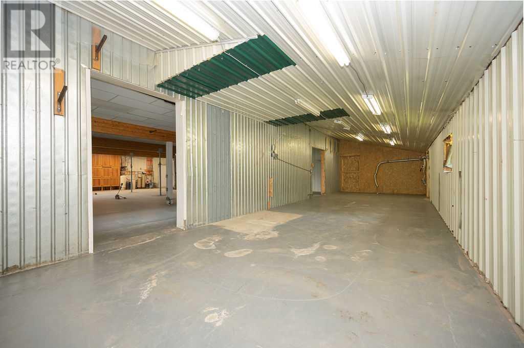 655059 Highway 813 Property Photo 23