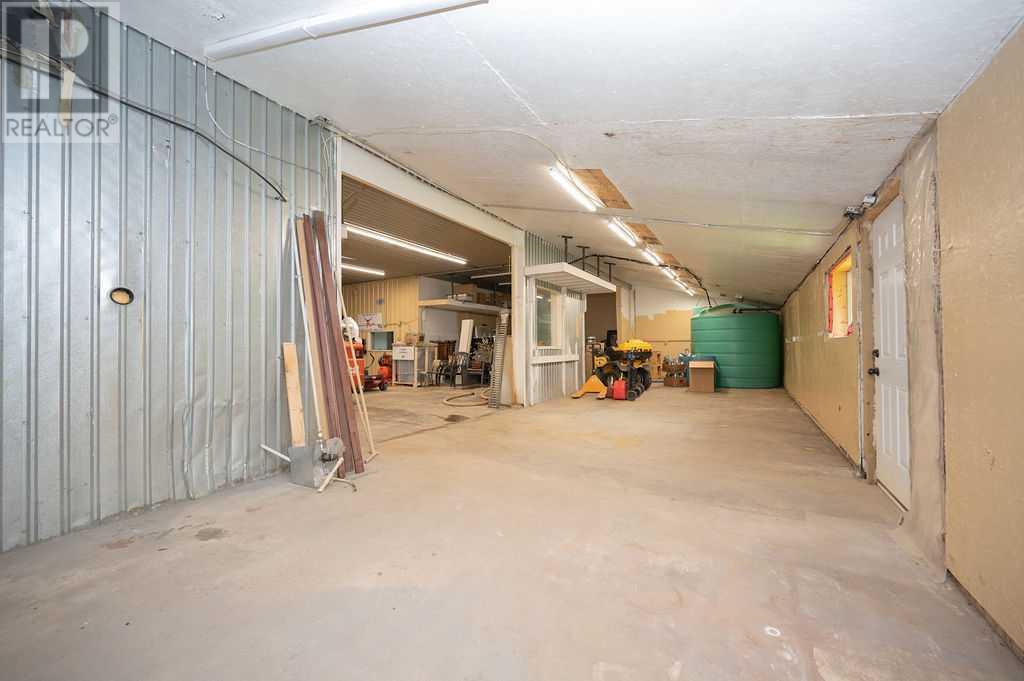 655059 Highway 813 Property Photo 31