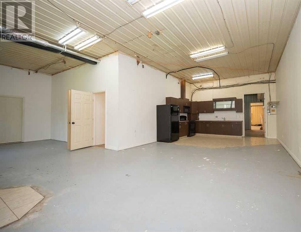 655059 Highway 813 Property Photo 32