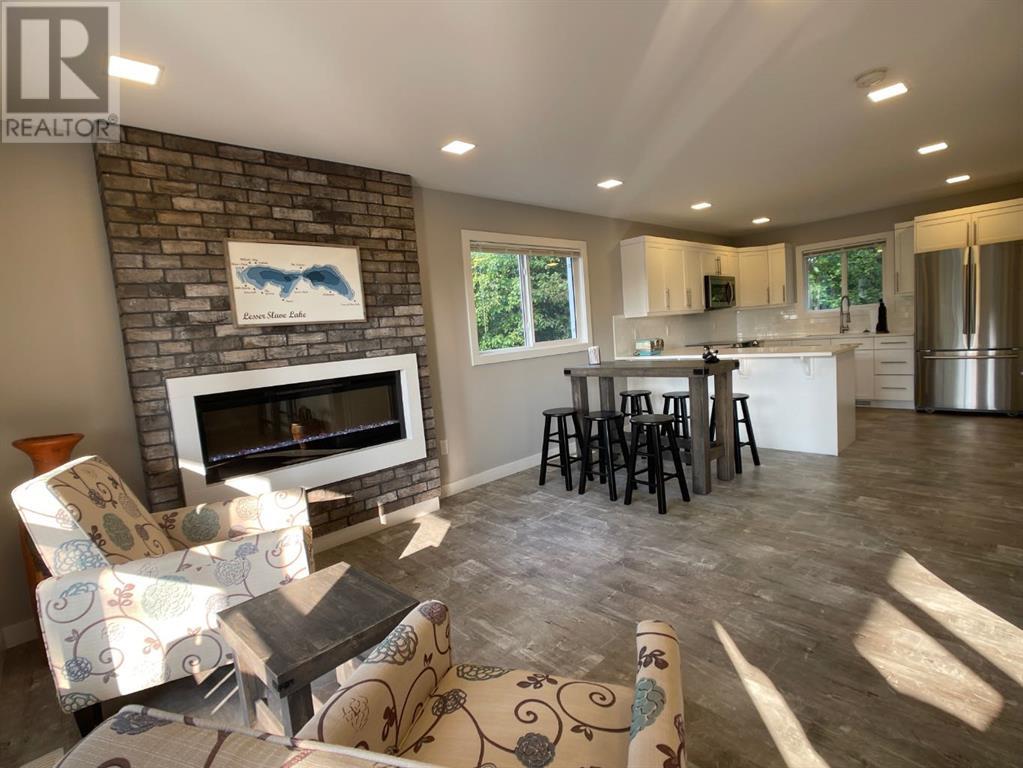 83 13415 Township 752a Property Photo 8