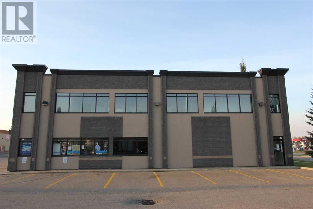 201, 11731 105 Street Property Photo 2