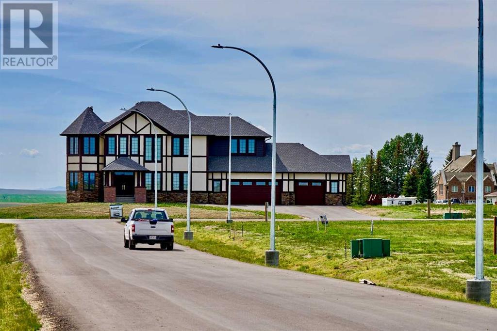 6 Edgemoor Place W Property Photo 4