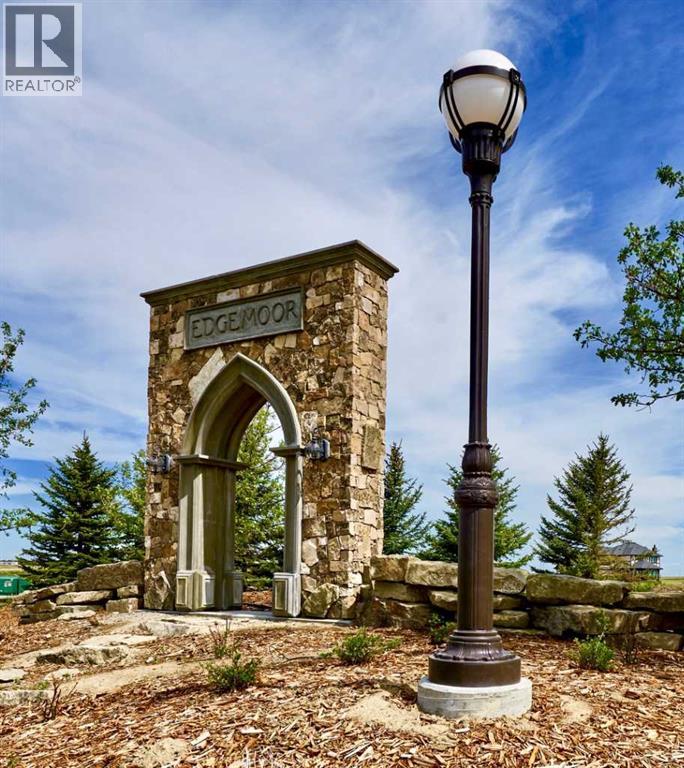 9 Edgemoor Way W Property Photo 2