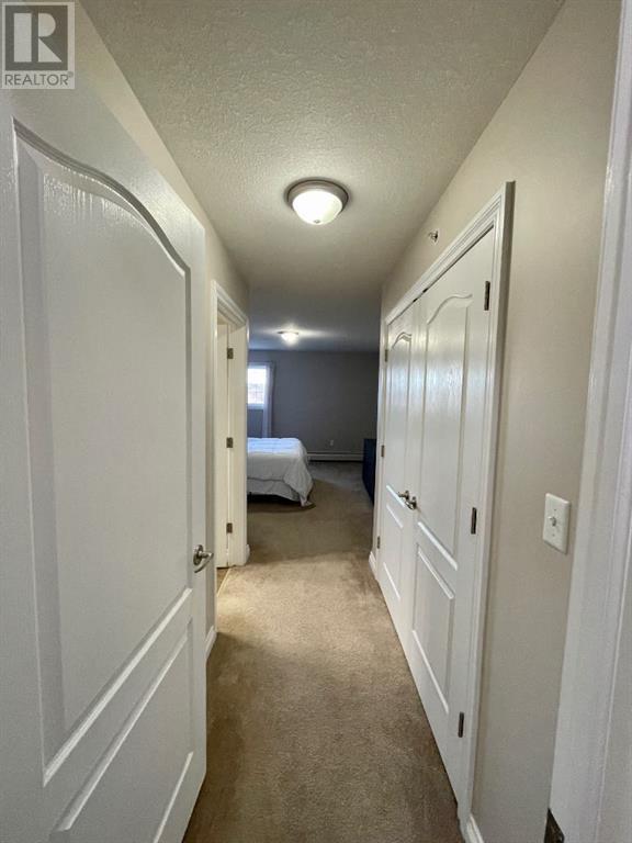 401, 5037 7 Avenue Property Photo 6