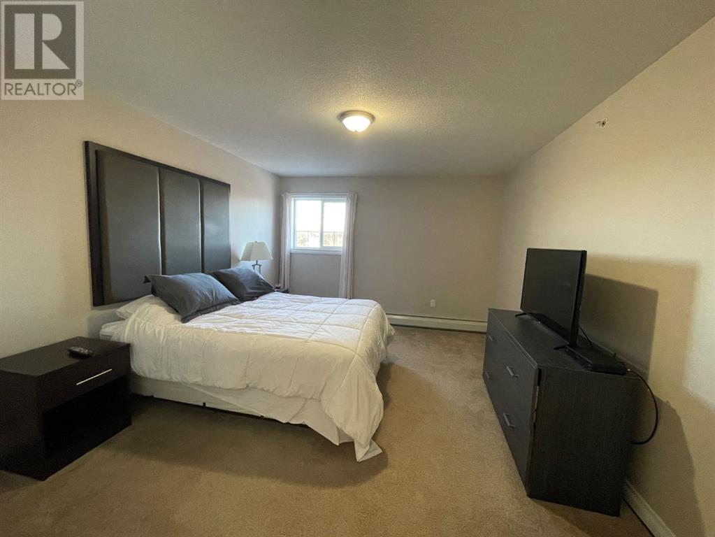 401, 5037 7 Avenue Property Photo 7
