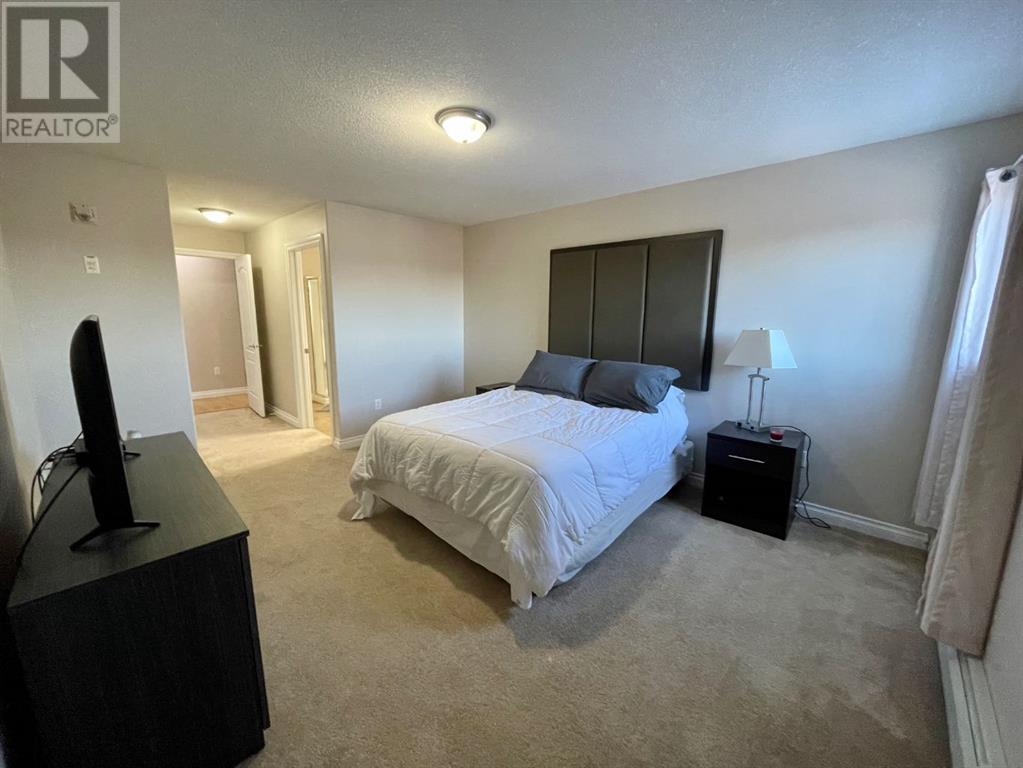 401, 5037 7 Avenue Property Photo 9
