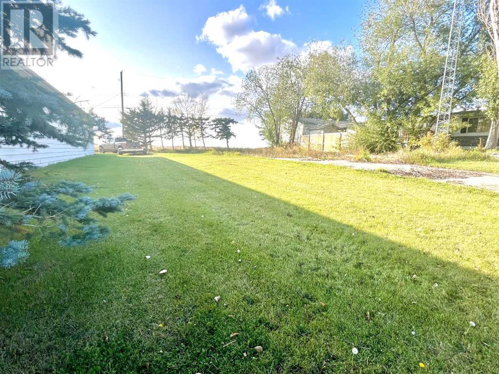 4834 59 Street Property Photo 1
