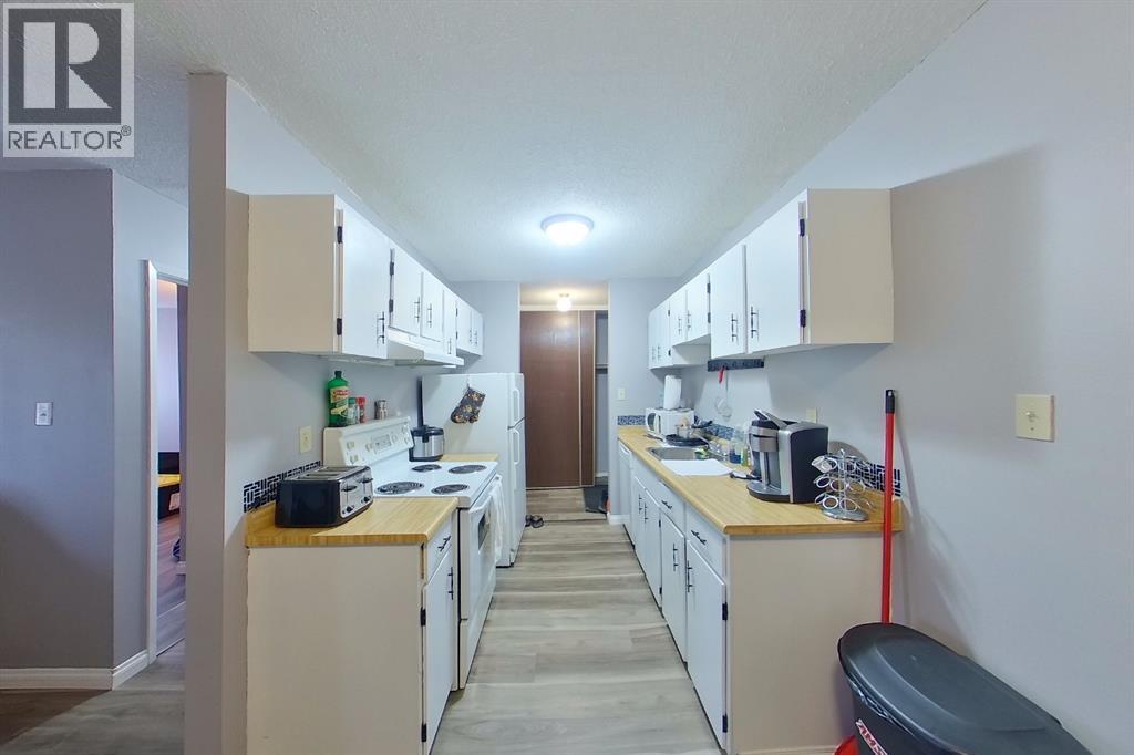 5611 9 Avenue Property Photo 2