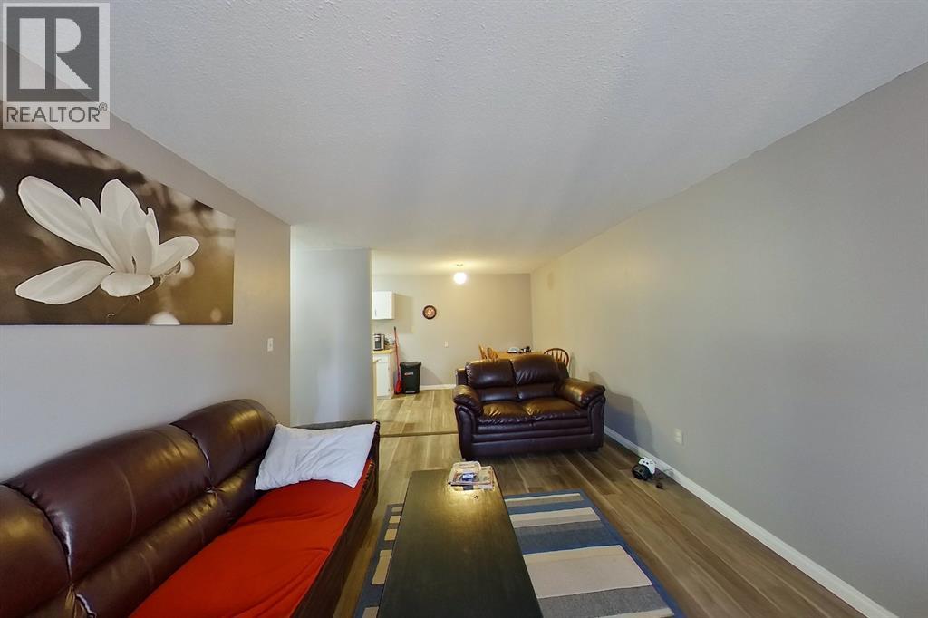 5611 9 Avenue Property Photo 5