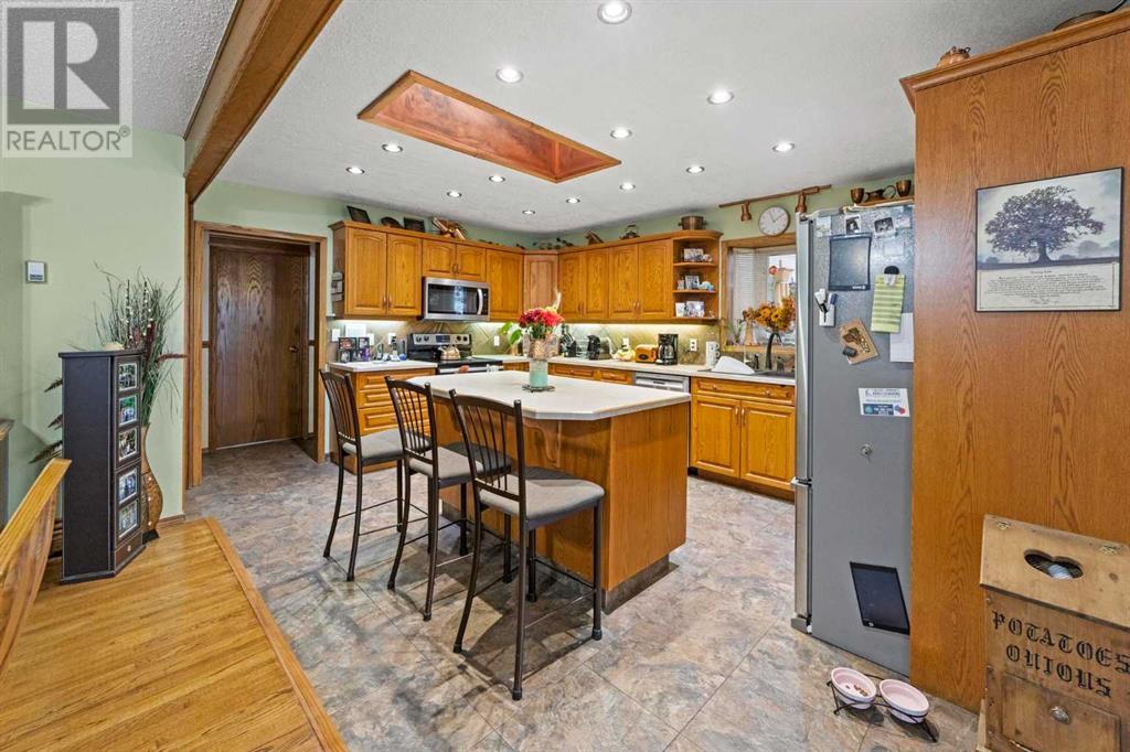 4914 46 Street Property Photo 16