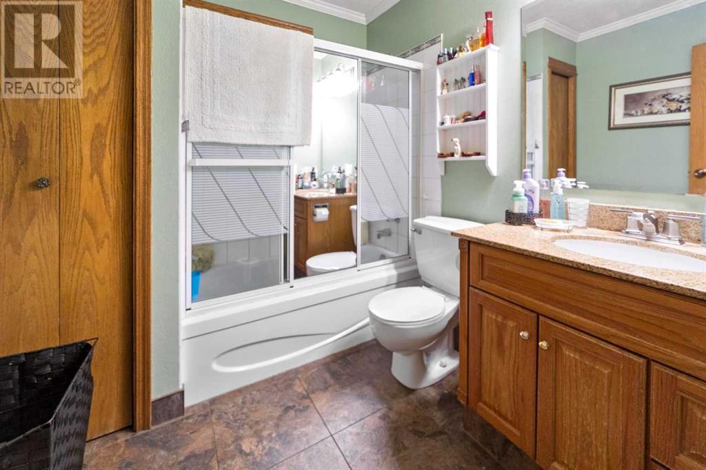 4914 46 Street Property Photo 24