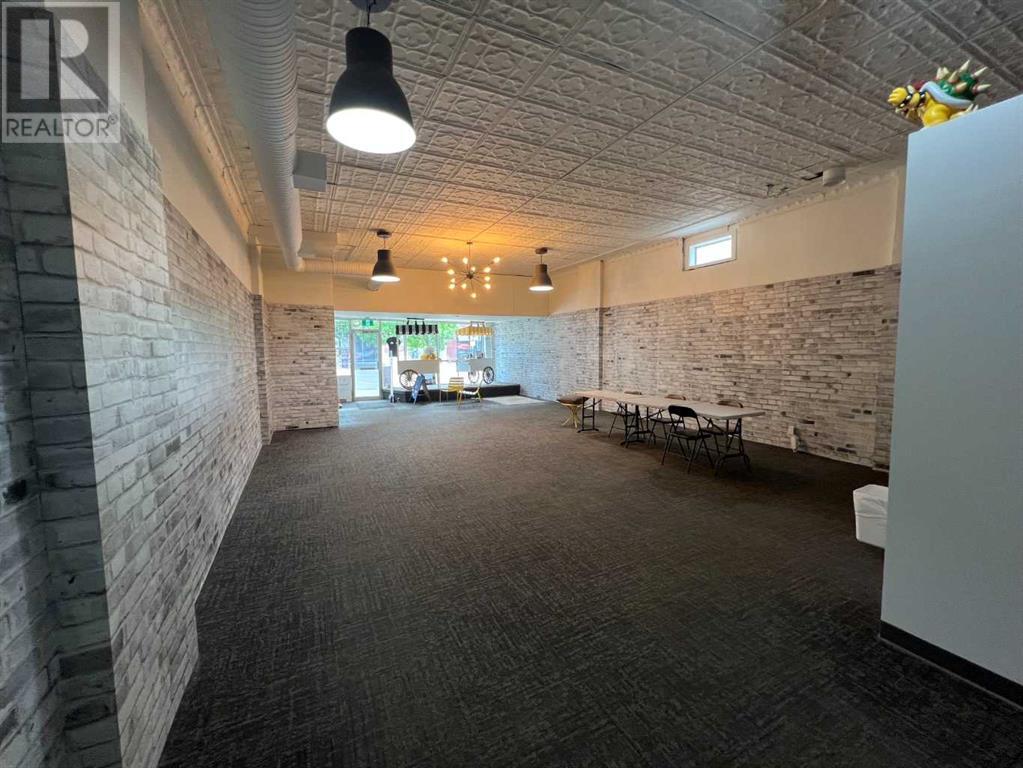 338 Centre Street Property Photo 4
