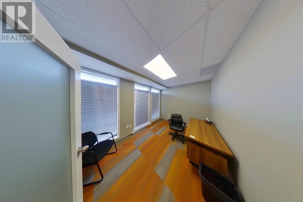 102, 103, & 106, 10126 97 Avenue Property Photo 15