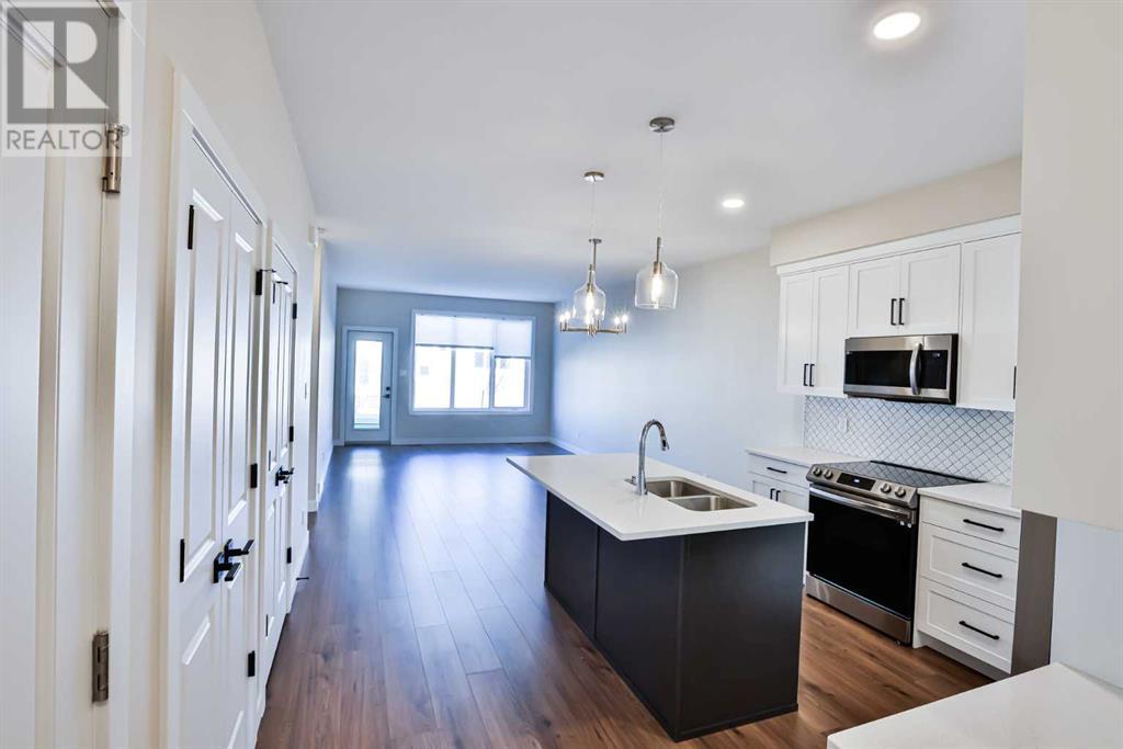 2, 18 Riverford Close W Property Photo 2