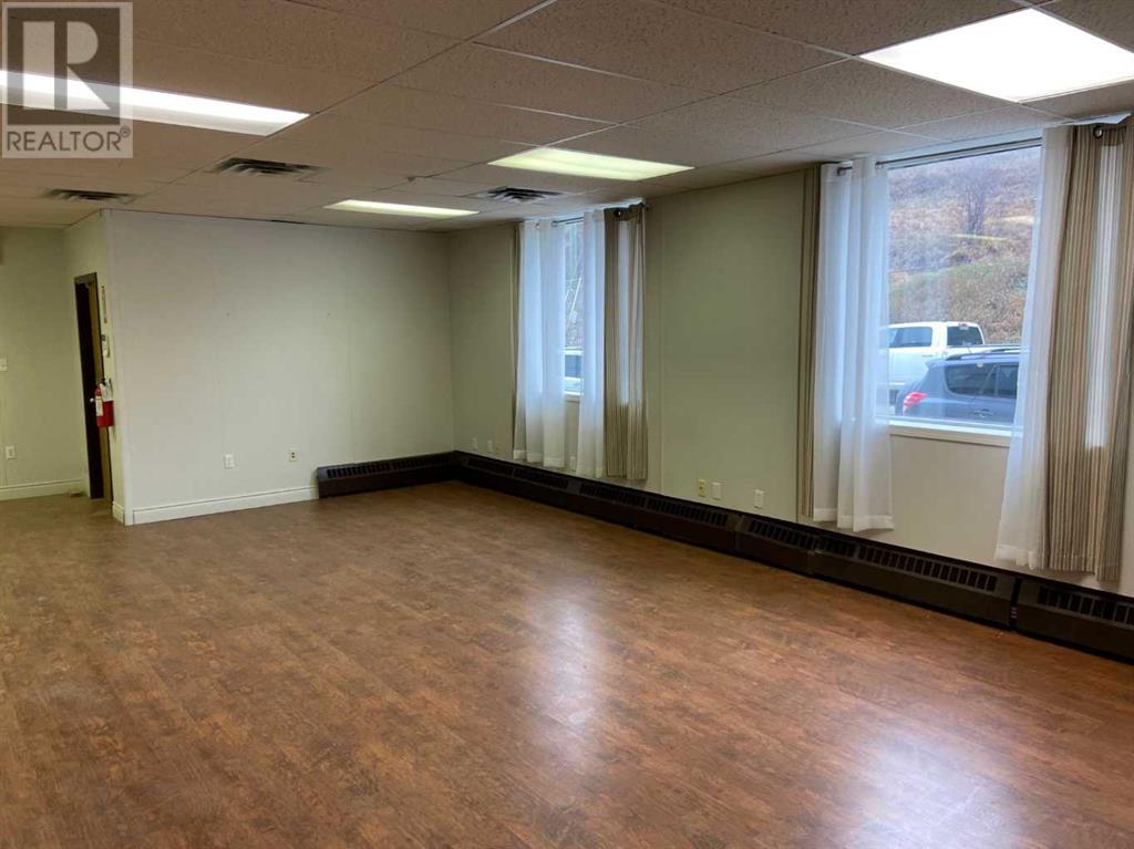 9930 102 Street Property Photo 7