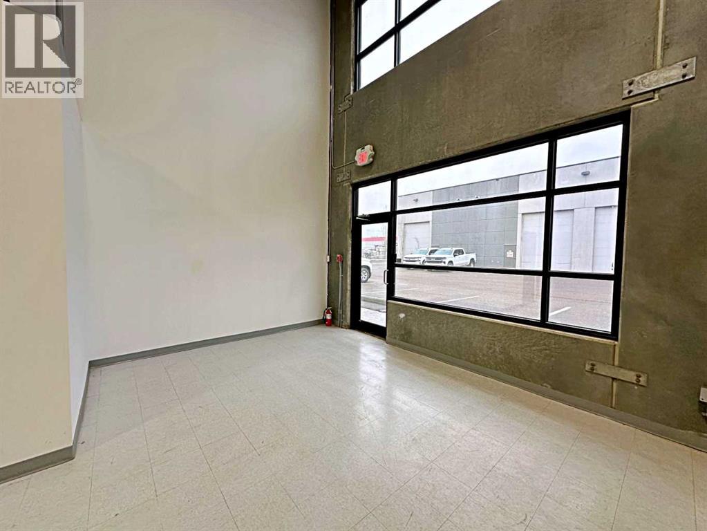 400 Mackenzie Boulevard Property Photo 5
