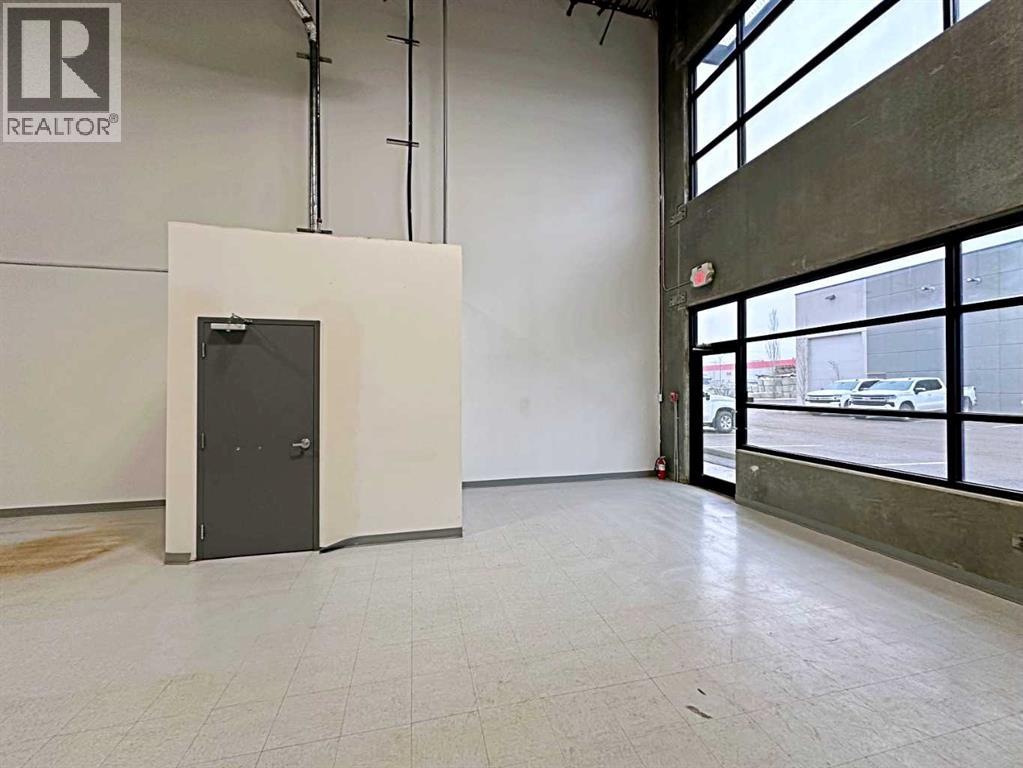 400 Mackenzie Boulevard Property Photo 6