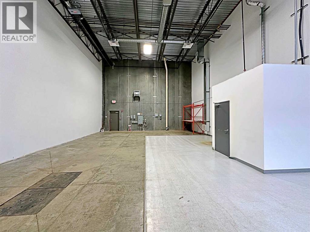 400 Mackenzie Boulevard Property Photo 13