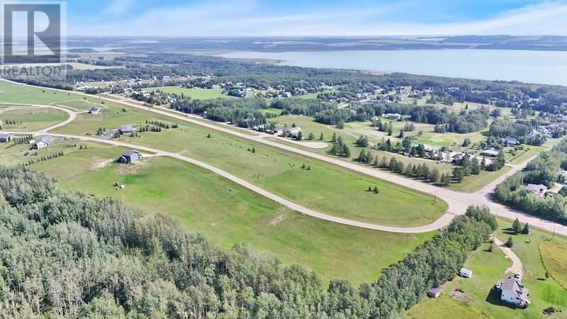 5 Bruhn Bend Property Photo 3