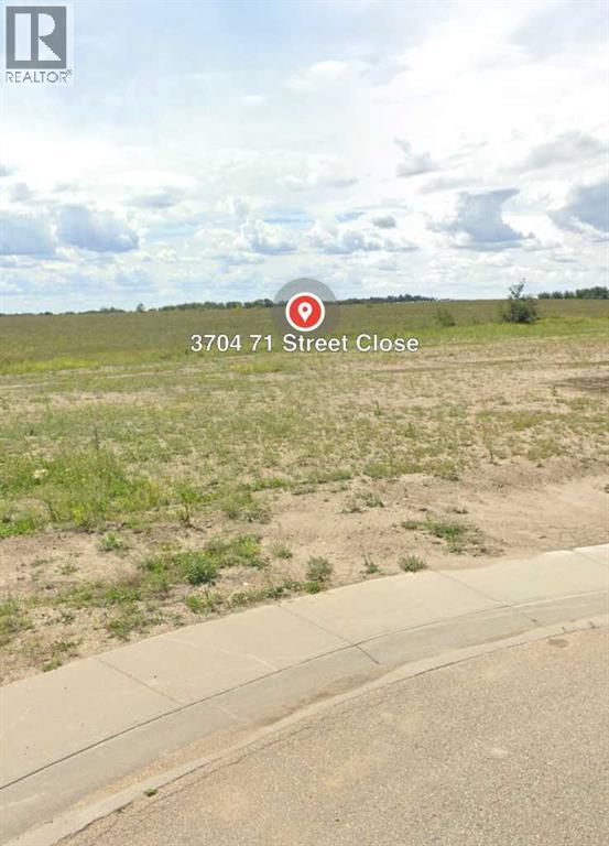 3704 71 St. Close