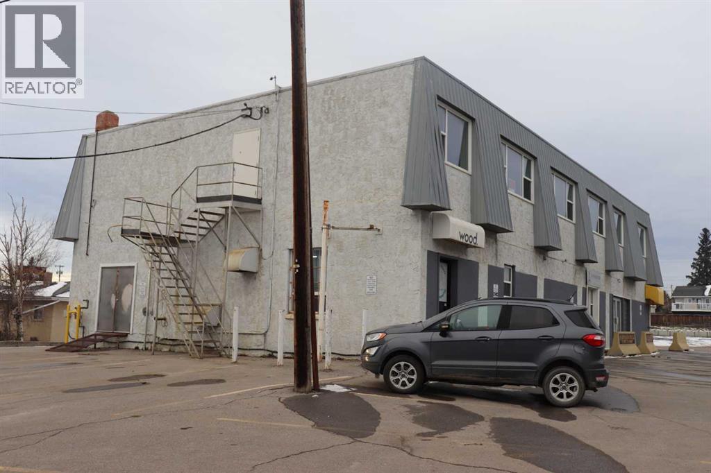 4813 4 Avenue Property Photo 2