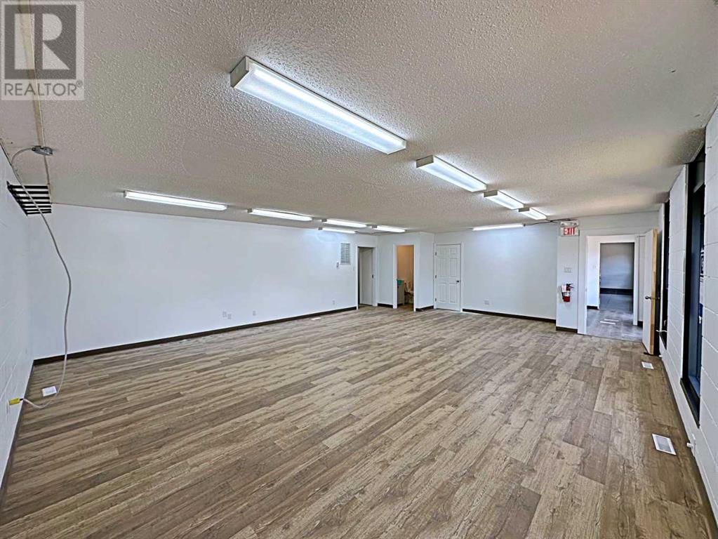 8125 Fraser Avenue Property Photo 7