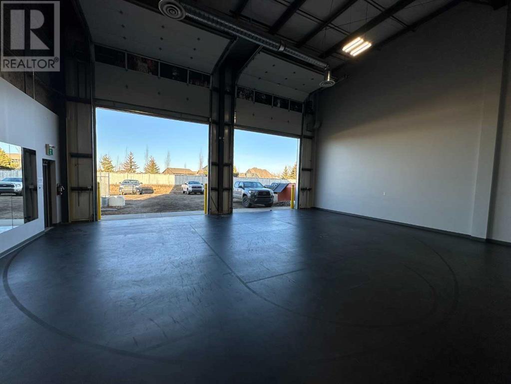 15810 102 Street Property Photo 9