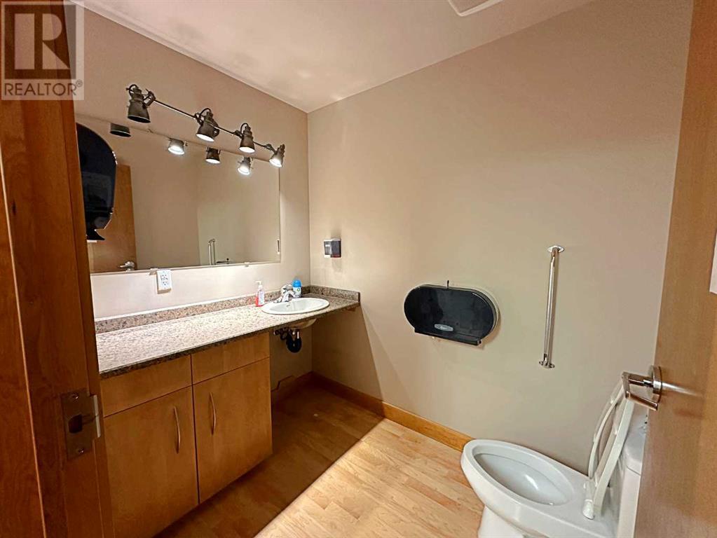 6b, 380 Mackenzie Boulevard Property Photo 22