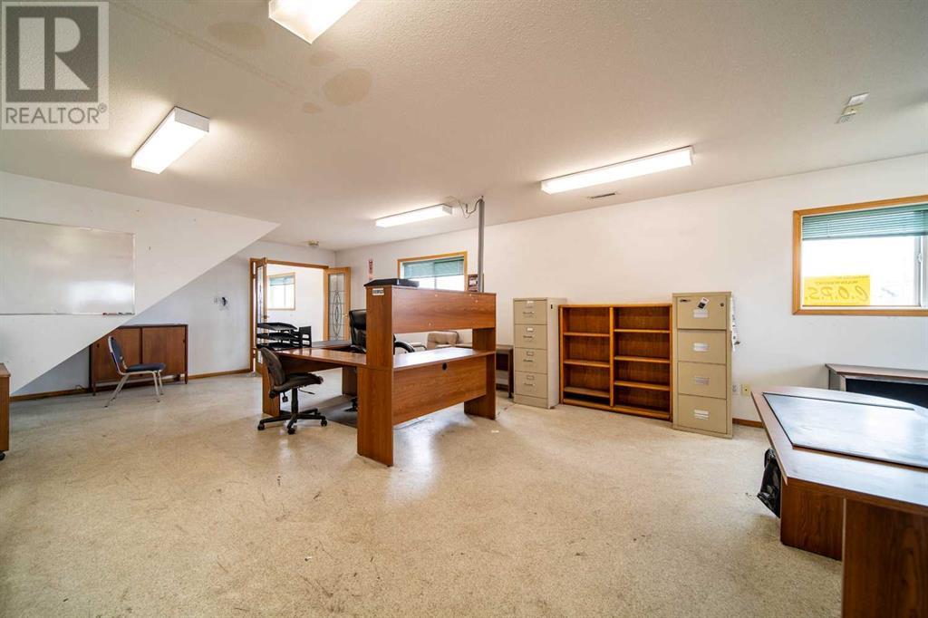 810 1 Avenue Property Photo 10