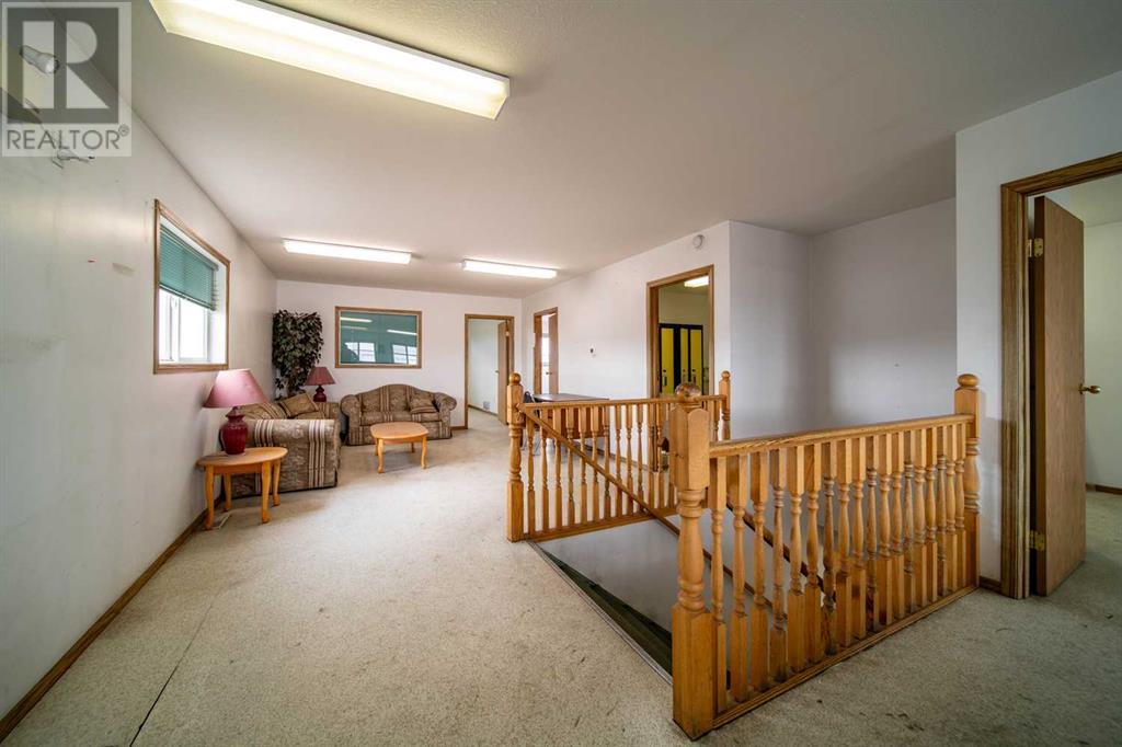 810 1 Avenue Property Photo 21