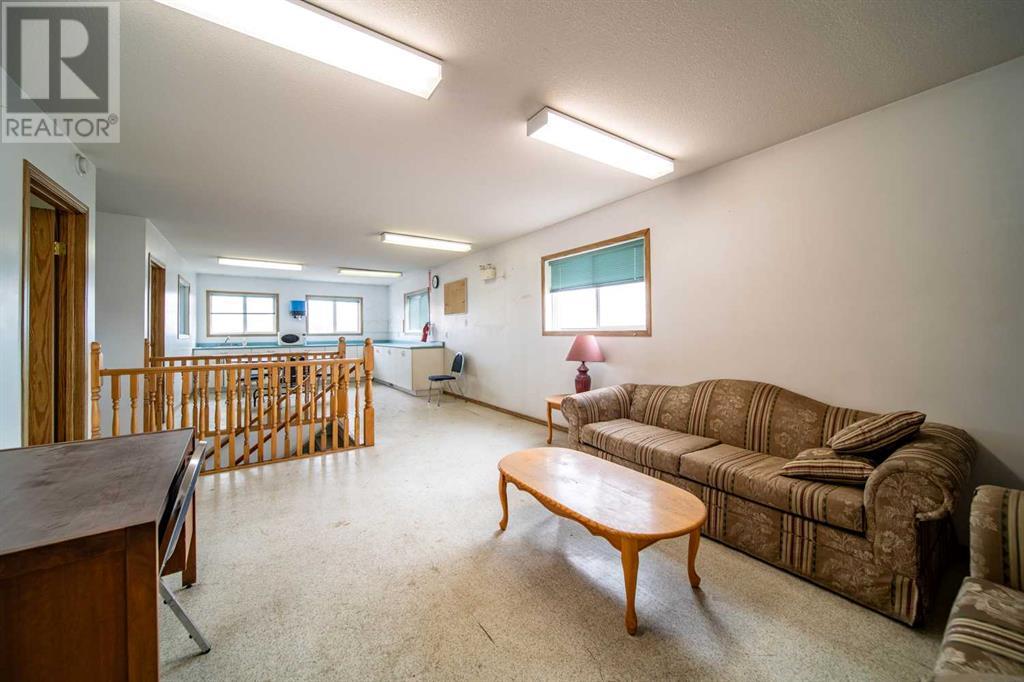 810 1 Avenue Property Photo 25
