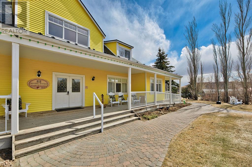 111 Severn Avenue Property Photo 4