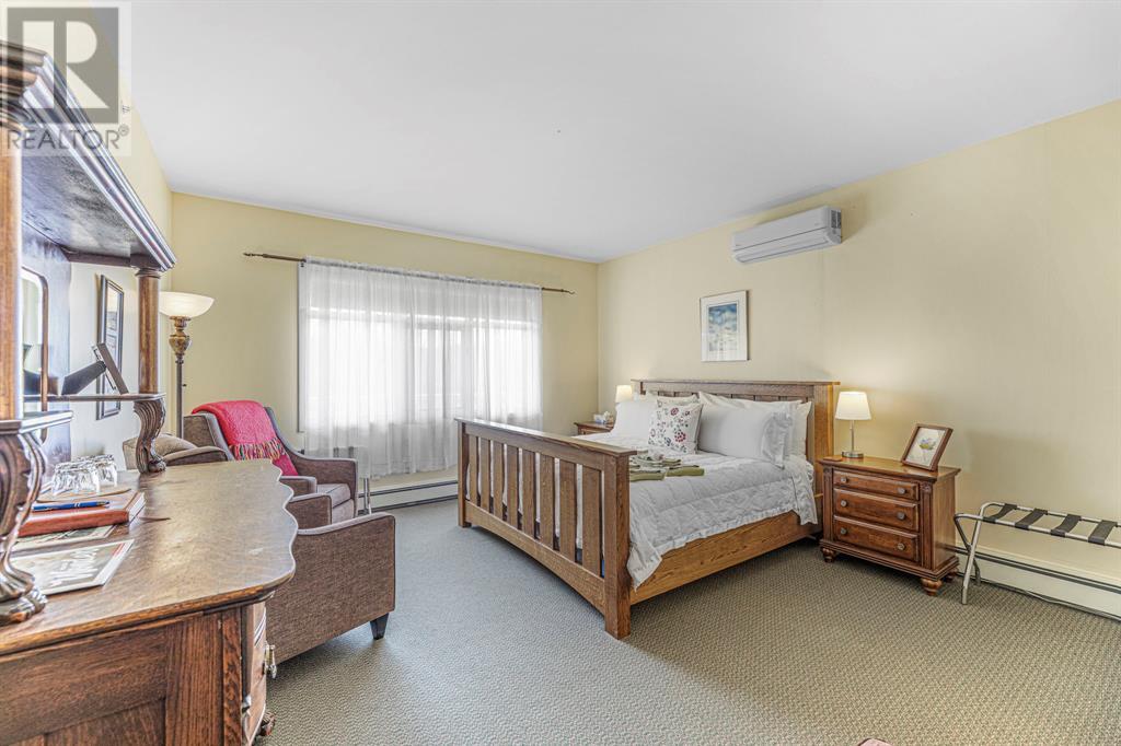 111 Severn Avenue Property Photo 23