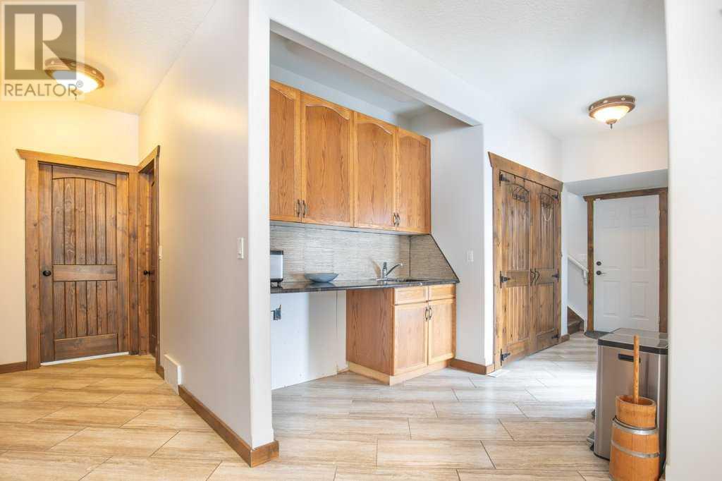 39525 Highway 766 Property Photo 7