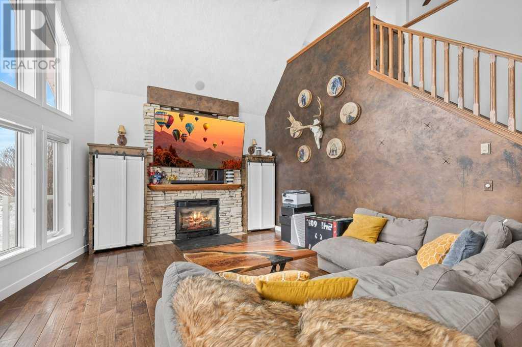 39525 Highway 766 Property Photo 9