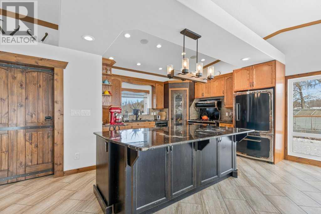 39525 Highway 766 Property Photo 12