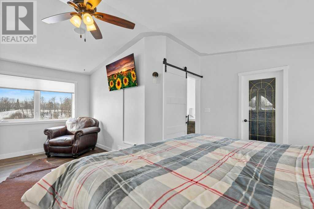 39525 Highway 766 Property Photo 18