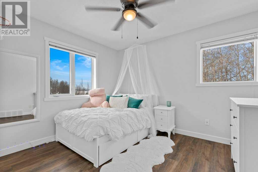 39525 Highway 766 Property Photo 28